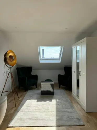 WG-Zimmer mit 30 m² in Düsseldorf – Bild 1