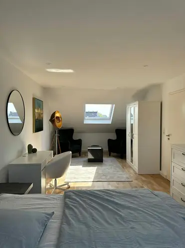 WG-Zimmer mit 30 m² in Düsseldorf – Bild 2