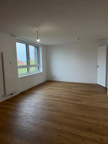 3 Zimmer Wohnung mit 98 m² in Hannover – Bild 2
