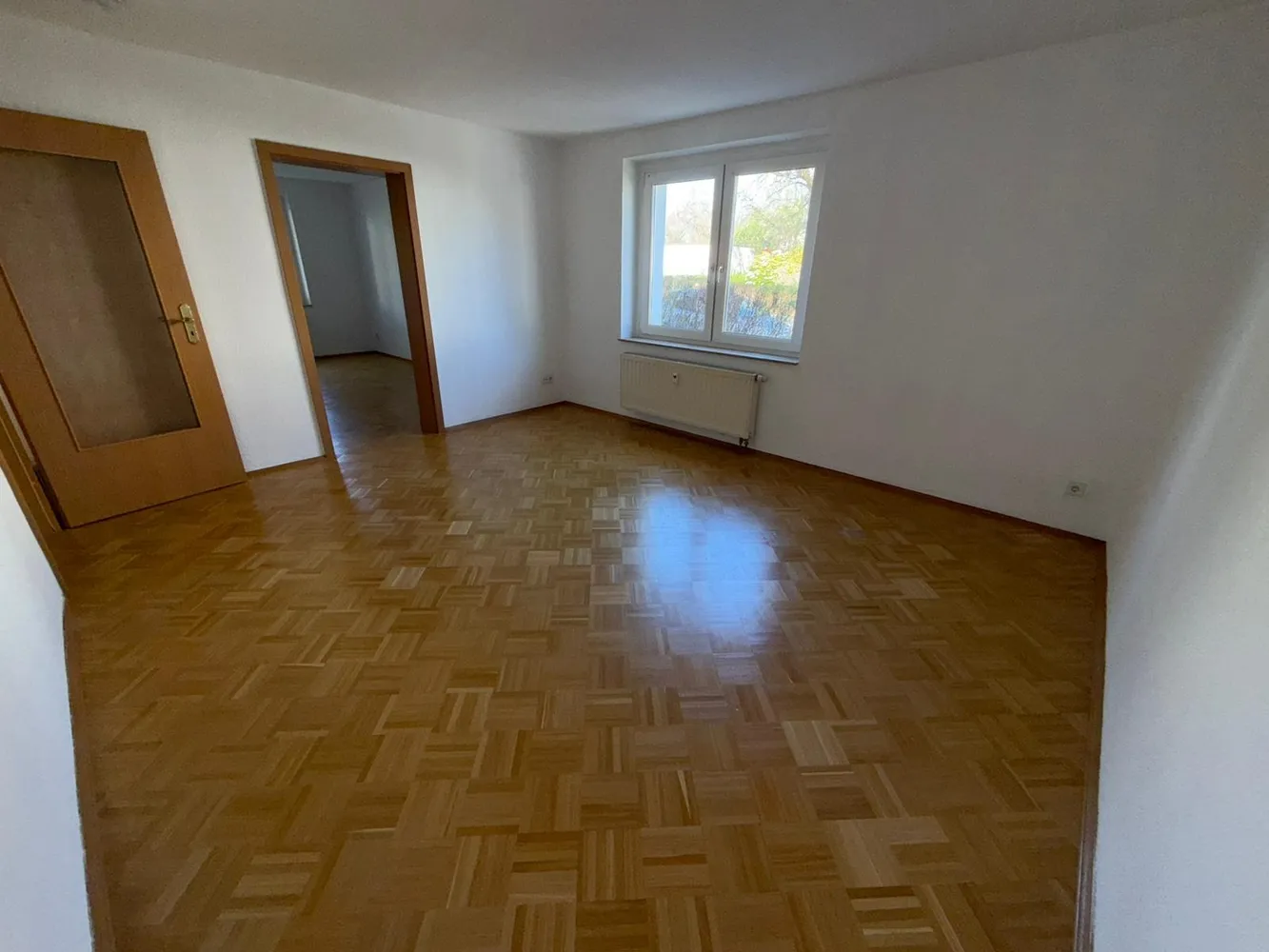 2 Zimmer Wohnung mit 49 m² in Plauen – Bild 2