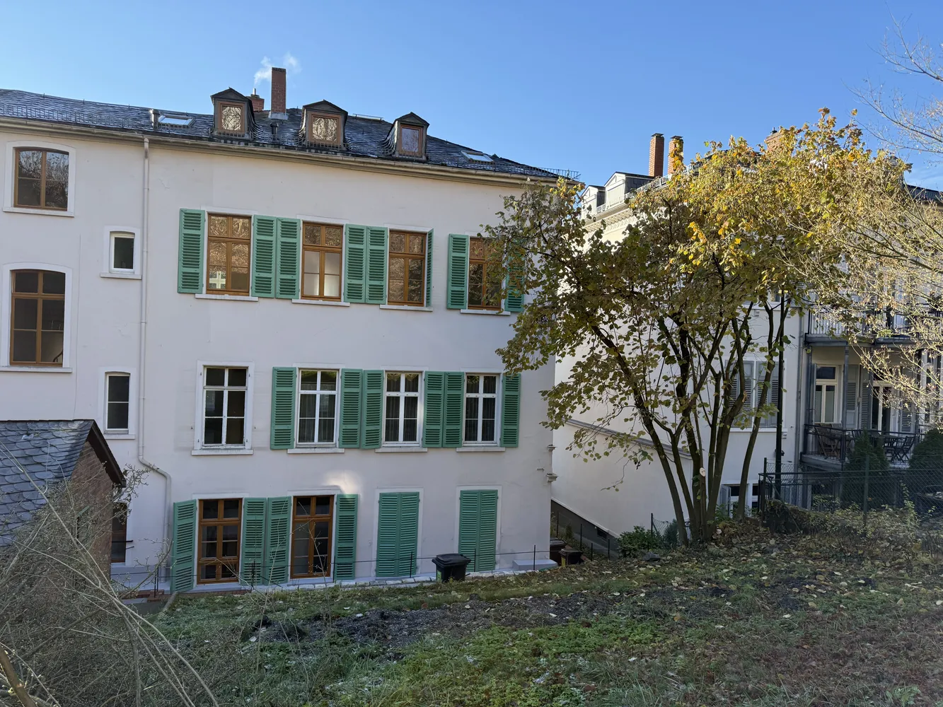 4 Zimmer Wohnung mit 130 m² in Wiesbaden – Bild 4