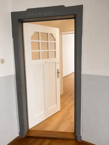 4 Zimmer Wohnung mit 98 m² in Augsburg – Bild 2