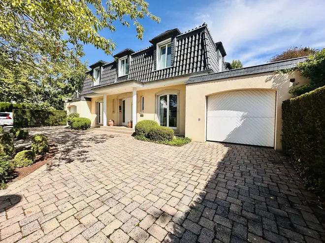 7 Zimmer Haus mit 251 m² in Mönchengladbach – Bild 3