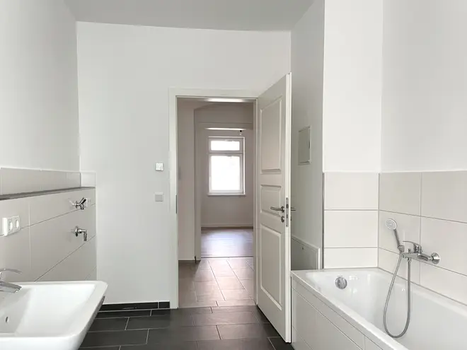 2 Zimmer Wohnung mit 64 m² in Halle (Saale) – Bild 4