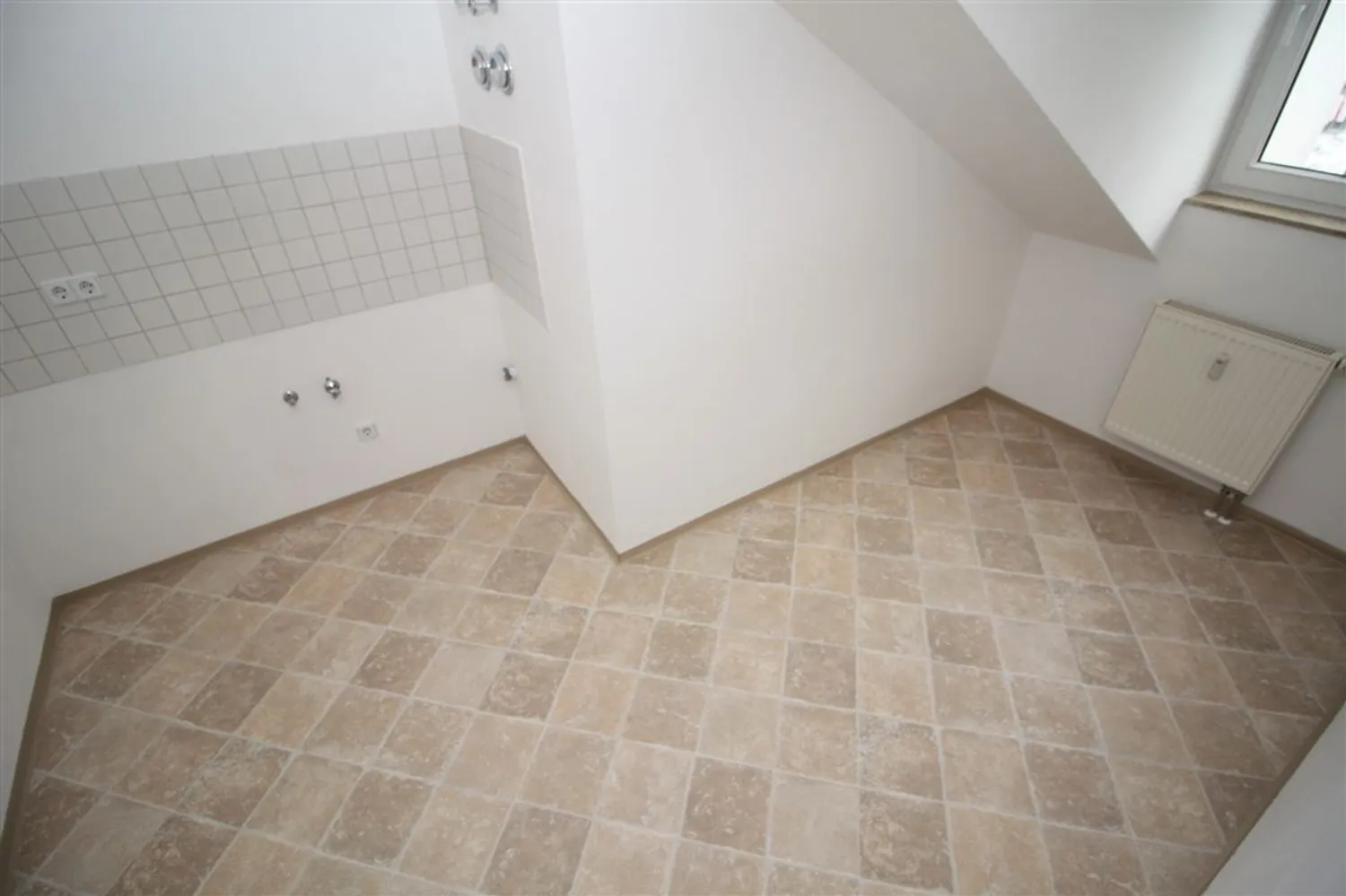 2 Zimmer Wohnung mit 63 m² in Plauen – Bild 9