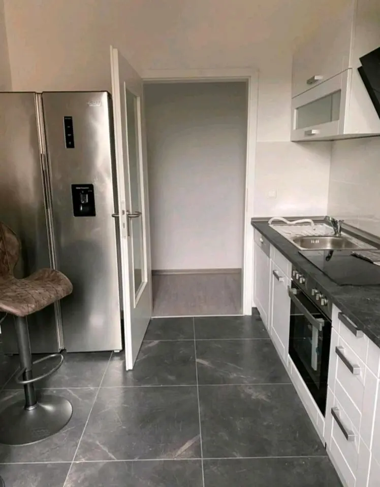 WG-Zimmer mit 450 m² in Siegen – Bild 1
