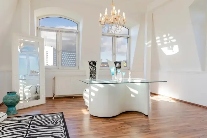 3 Zimmer Wohnung mit 166 m² in Wiesbaden – Bild 2