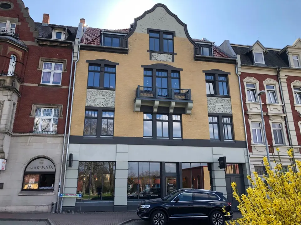 5 Zimmer Wohnung mit 155 m² in Gera – Bild 1
