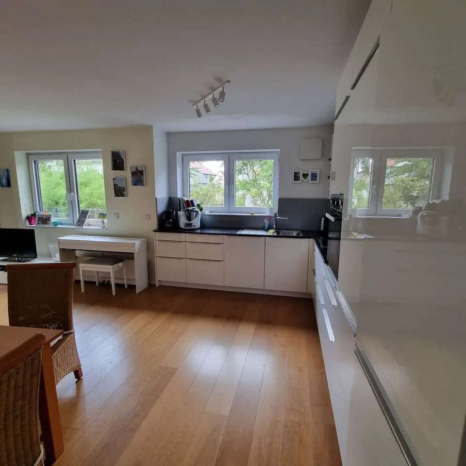 4 Zimmer Wohnung mit 115 m² in Heidelberg – Bild 2