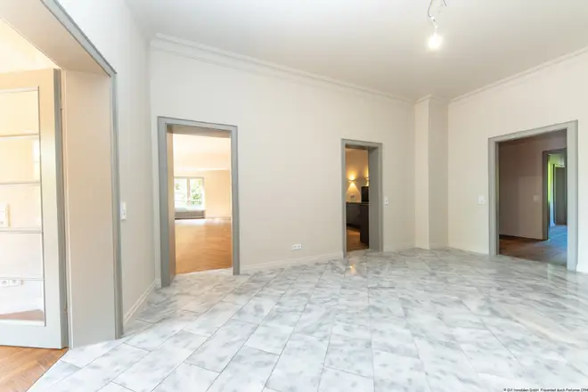 5 Zimmer Wohnung mit 229 m² in Kiel – Bild 3