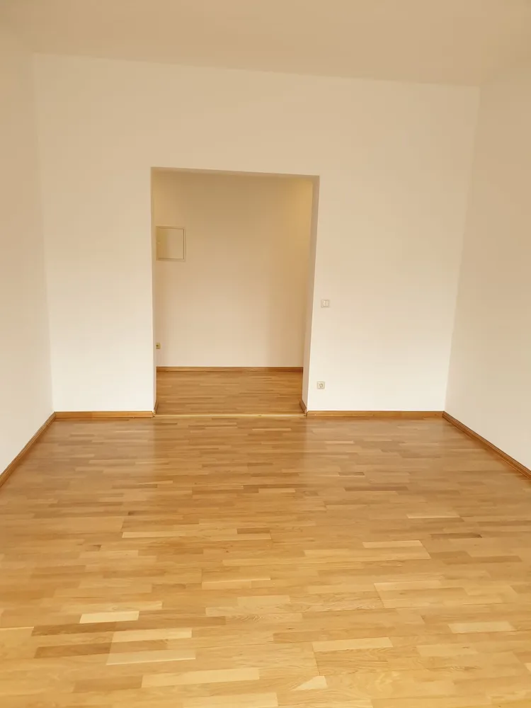 2 Zimmer Wohnung mit 73 m² in München – Bild 2