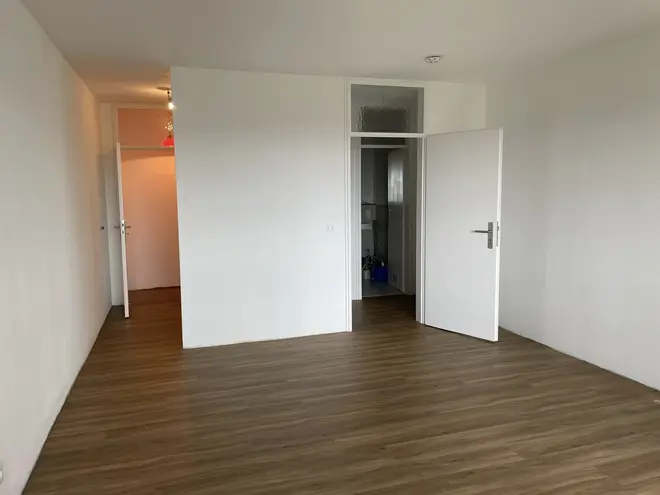 1 Zimmer Wohnung mit 34 m² in Karlsruhe – Bild 2