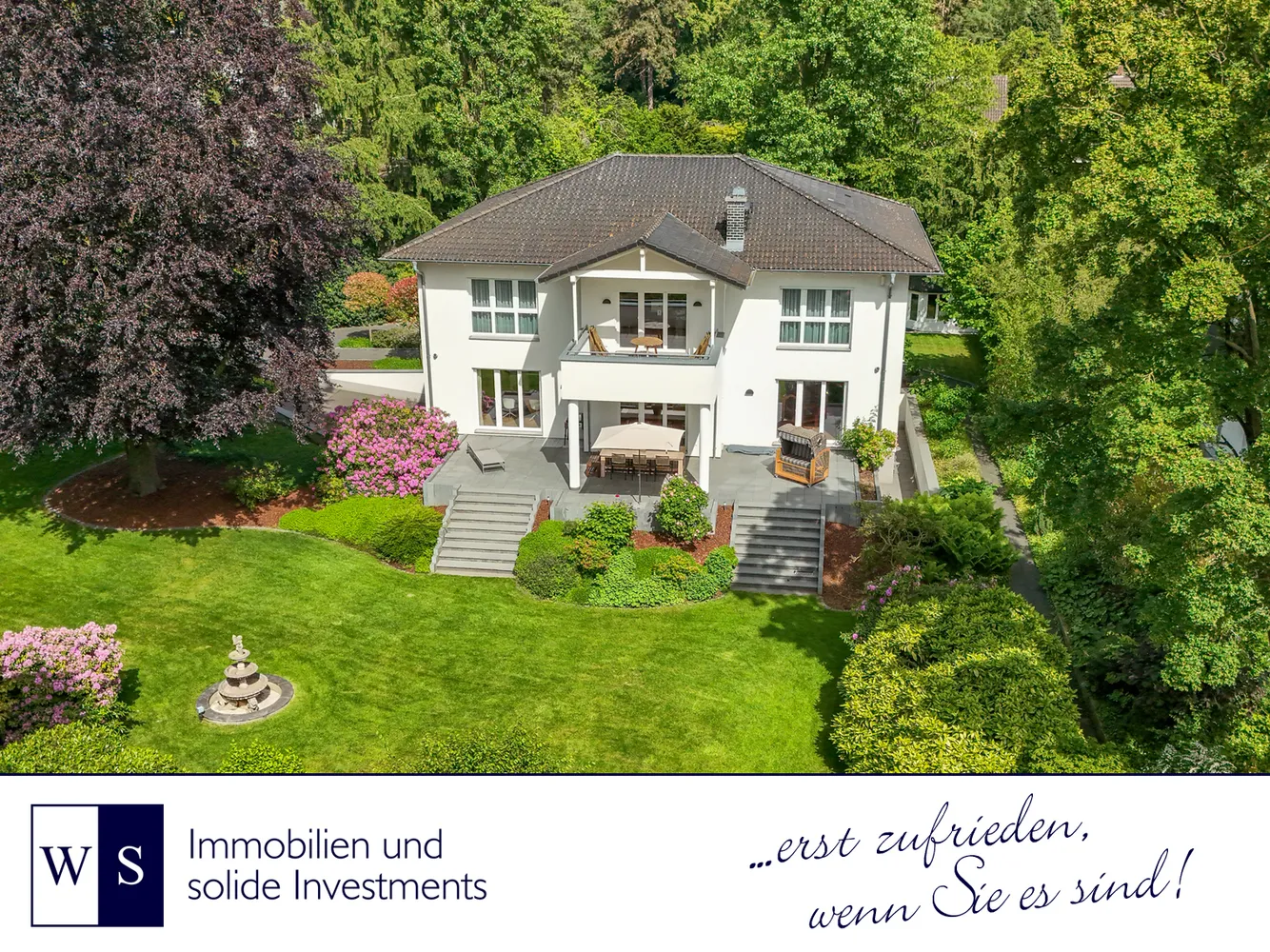 9 Zimmer Haus mit 387 m² in Düsseldorf – Bild 1