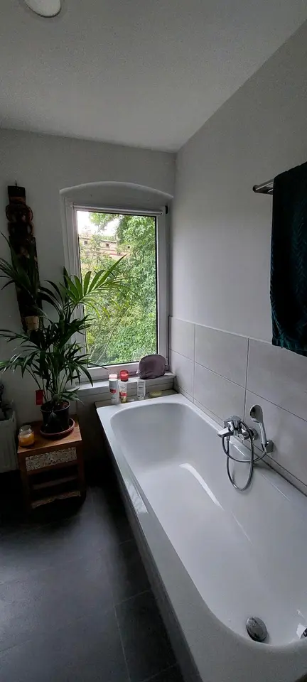5 Zimmer Wohnung mit 102 m² in Halle (Saale) – Bild 7