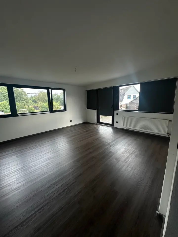 5 Zimmer Wohnung mit 120 m² in Delmenhorst – Bild 1