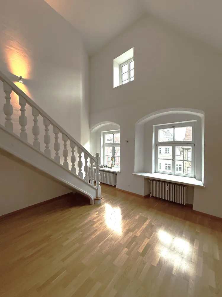 2 Zimmer Wohnung mit 106 m² in Landshut – Bild 1