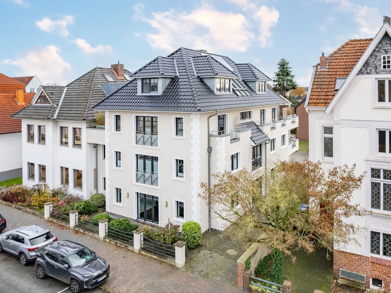 4 Zimmer Wohnung mit 192 m² in Oldenburg – Bild 1