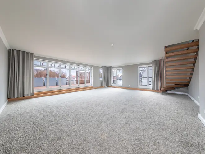 4 Zimmer Wohnung mit 192 m² in Oldenburg – Bild 2