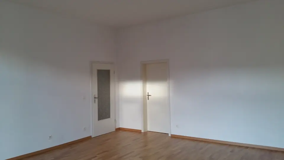 3 Zimmer Wohnung mit 115 m² in Schwerin – Bild 2