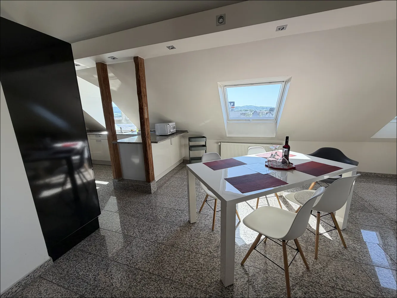 2 Zimmer Wohnung mit 100 m² in Aschaffenburg – Bild 3