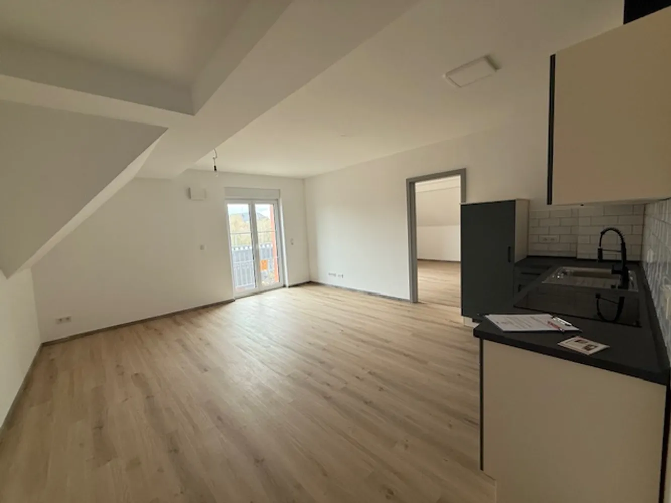 3 Zimmer Wohnung mit 85 m² in Saarbrücken – Bild 1