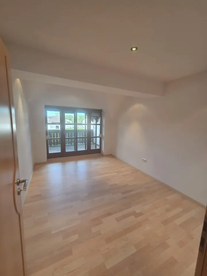 3 Zimmer Wohnung mit 107 m² in Freising – Bild 1
