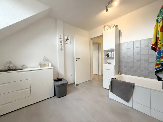 2 Zimmer Wohnung mit 73 m² in Oberhausen – Bild 8