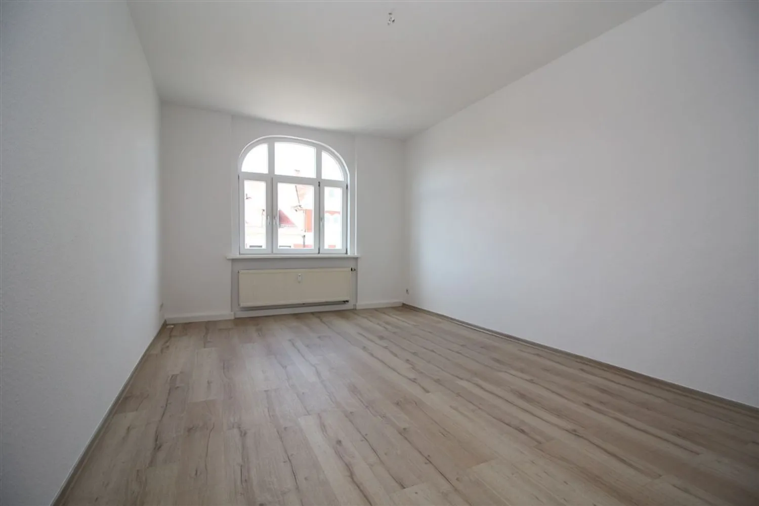 4 Zimmer Wohnung mit 110 m² in Plauen – Bild 10