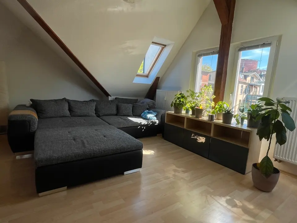 2 Zimmer Wohnung mit 90 m² in Schwerin – Bild 2