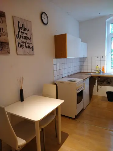 2 Zimmer Wohnung mit 30 m² in Köln – Bild 3