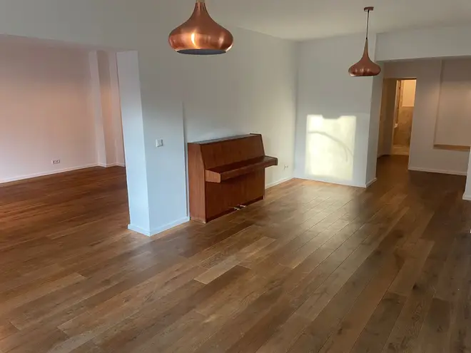 7 Zimmer Wohnung mit 191 m² in Düsseldorf – Bild 3