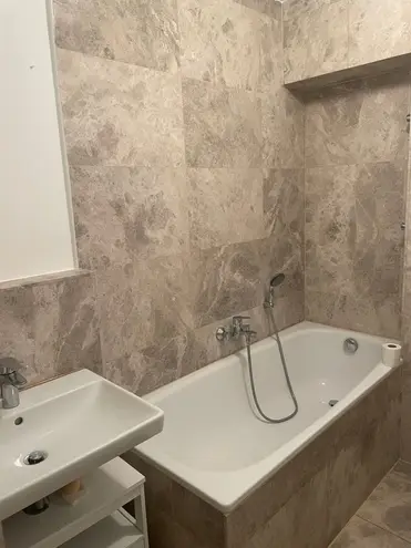 7 Zimmer Wohnung mit 191 m² in Düsseldorf – Bild 4