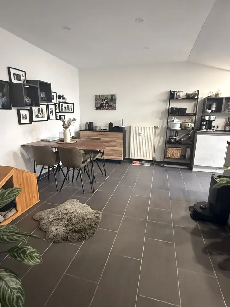 2 Zimmer Wohnung mit 77 m² in Köln – Bild 5