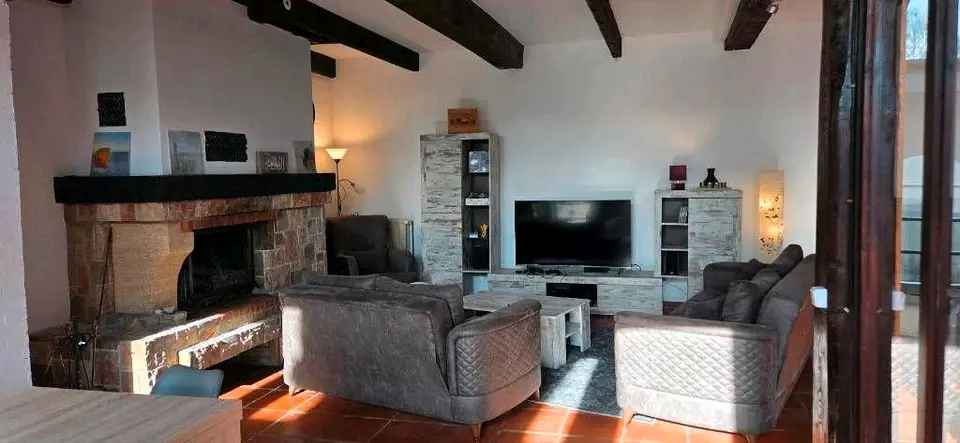 6 Zimmer Haus mit 200 m² in Neumünster – Bild 2