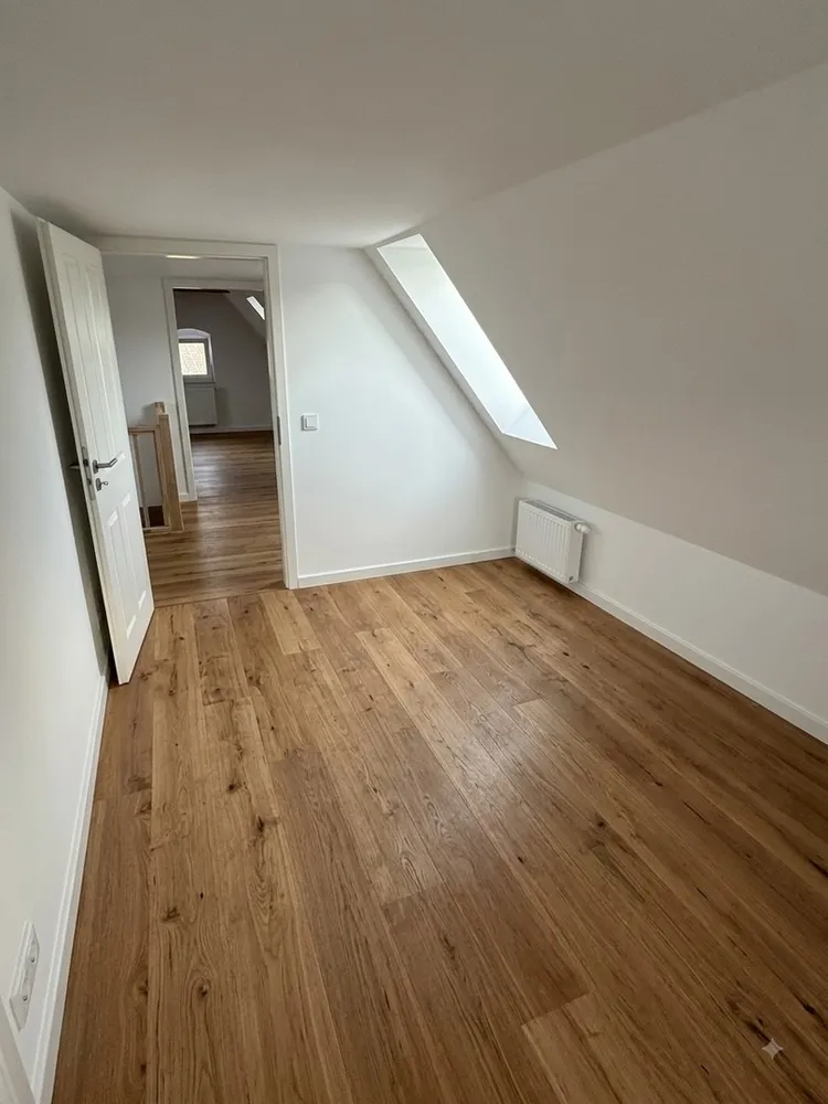 5 Zimmer Wohnung mit 100 m² in Dresden – Bild 9