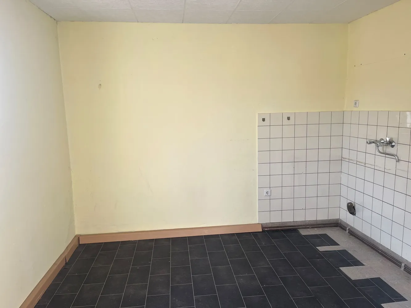 2 Zimmer Wohnung mit 47 m² in Kaiserslautern – Bild 2