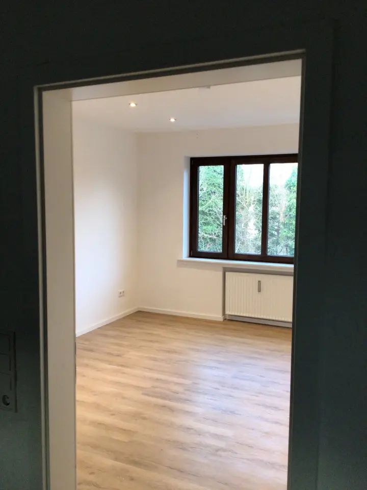 4 Zimmer Wohnung mit 120 m² in Delmenhorst – Bild 1