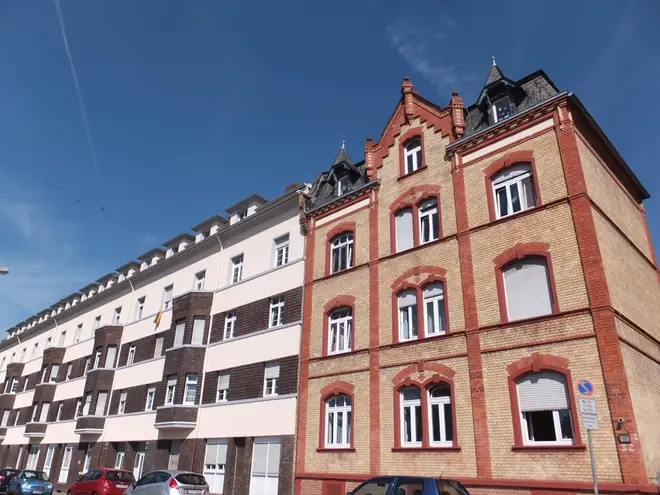 4 Zimmer Wohnung mit 107 m² in Frankfurt am Main – Bild 1