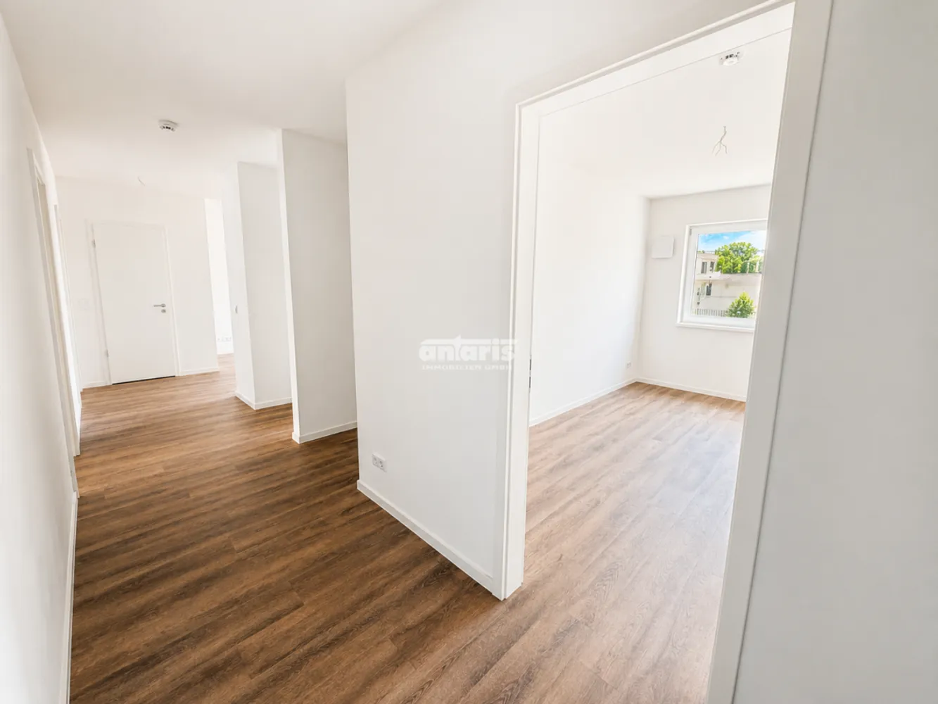 3 Zimmer Wohnung mit 90 m² in Erfurt – Bild 2