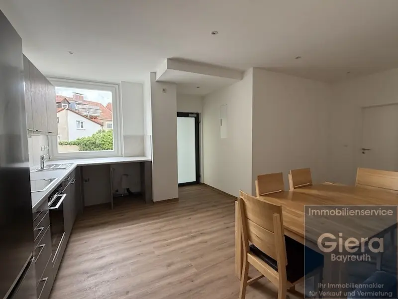 8 Zimmer Wohnung mit 15 m² in Bayreuth – Bild 9