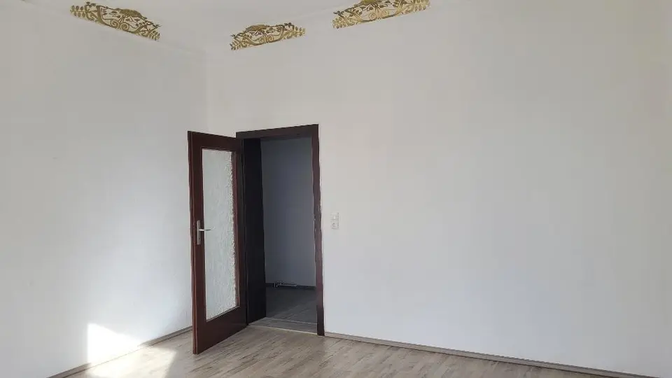 4 Zimmer Wohnung mit 91 m² in Plauen – Bild 2