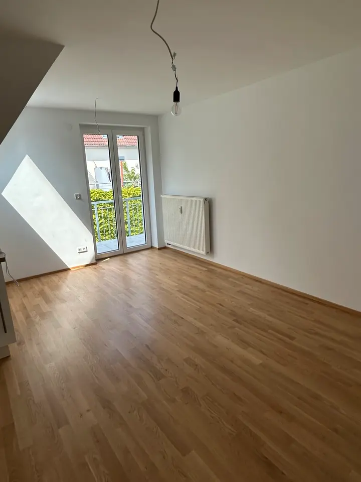 4 Zimmer Wohnung mit 100 m² in Würzburg – Bild 2