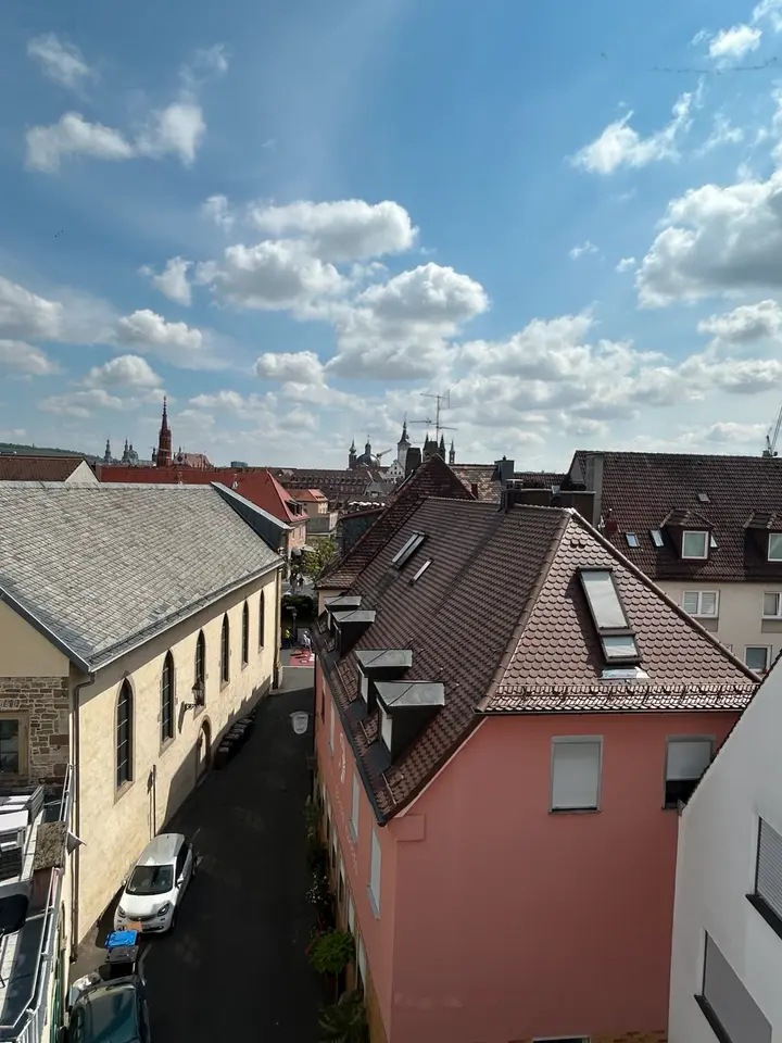 4 Zimmer Wohnung mit 100 m² in Würzburg – Bild 9