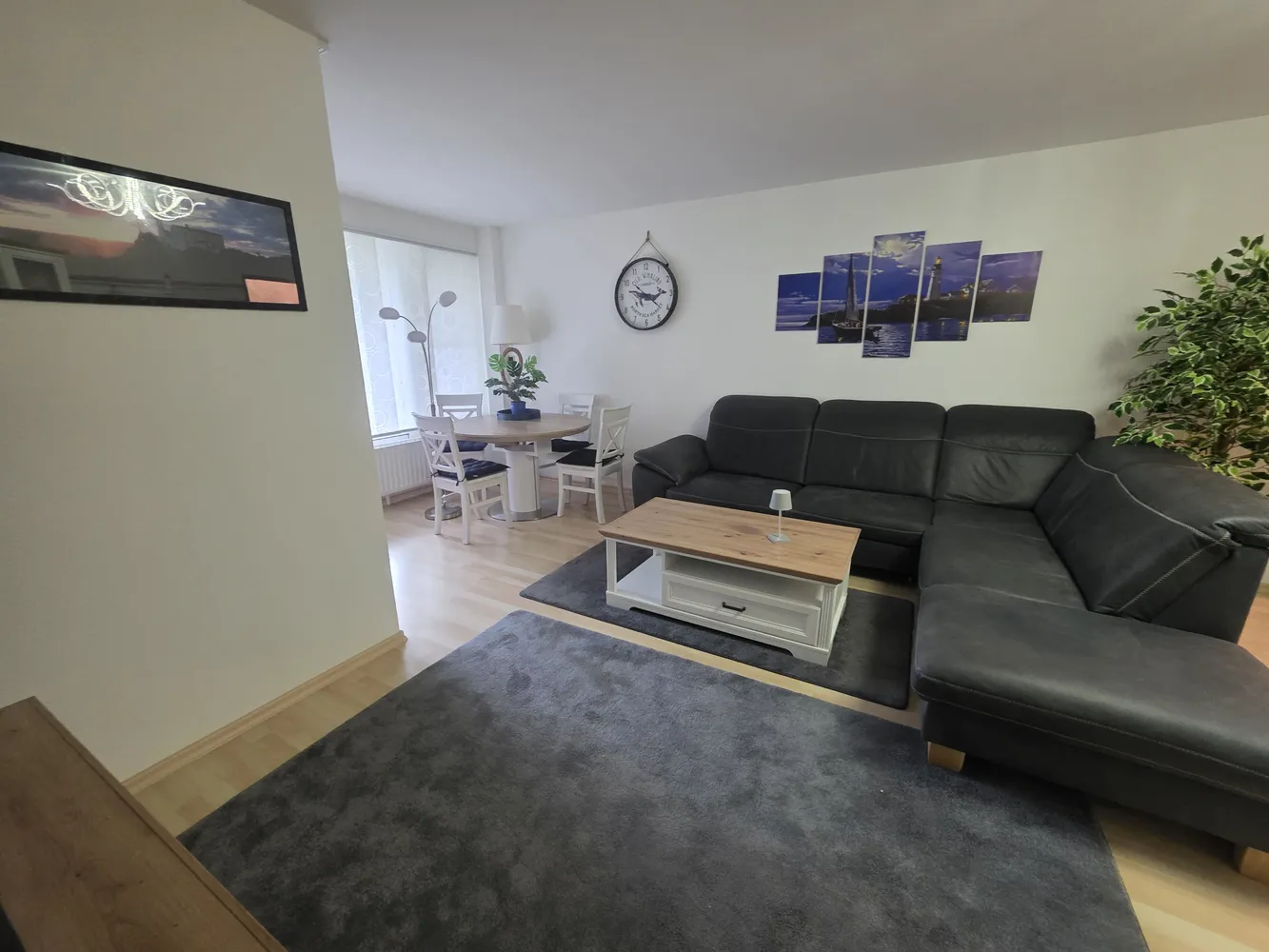 2 Zimmer Wohnung mit 67 m² in Rostock – Bild 1