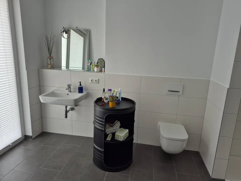 2 Zimmer Wohnung mit 75 m² in Schwerin – Bild 3