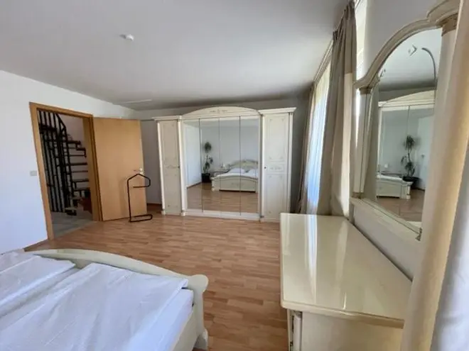 4 Zimmer Haus mit 140 m² in Köln – Bild 11