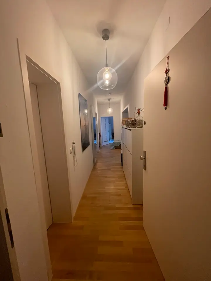 WG-Zimmer mit 90 m² in Frankfurt am Main – Bild 5