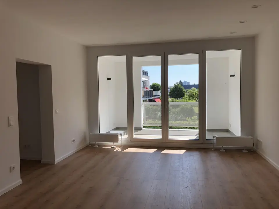 5 Zimmer Wohnung mit 150 m² in Oberursel – Bild 1