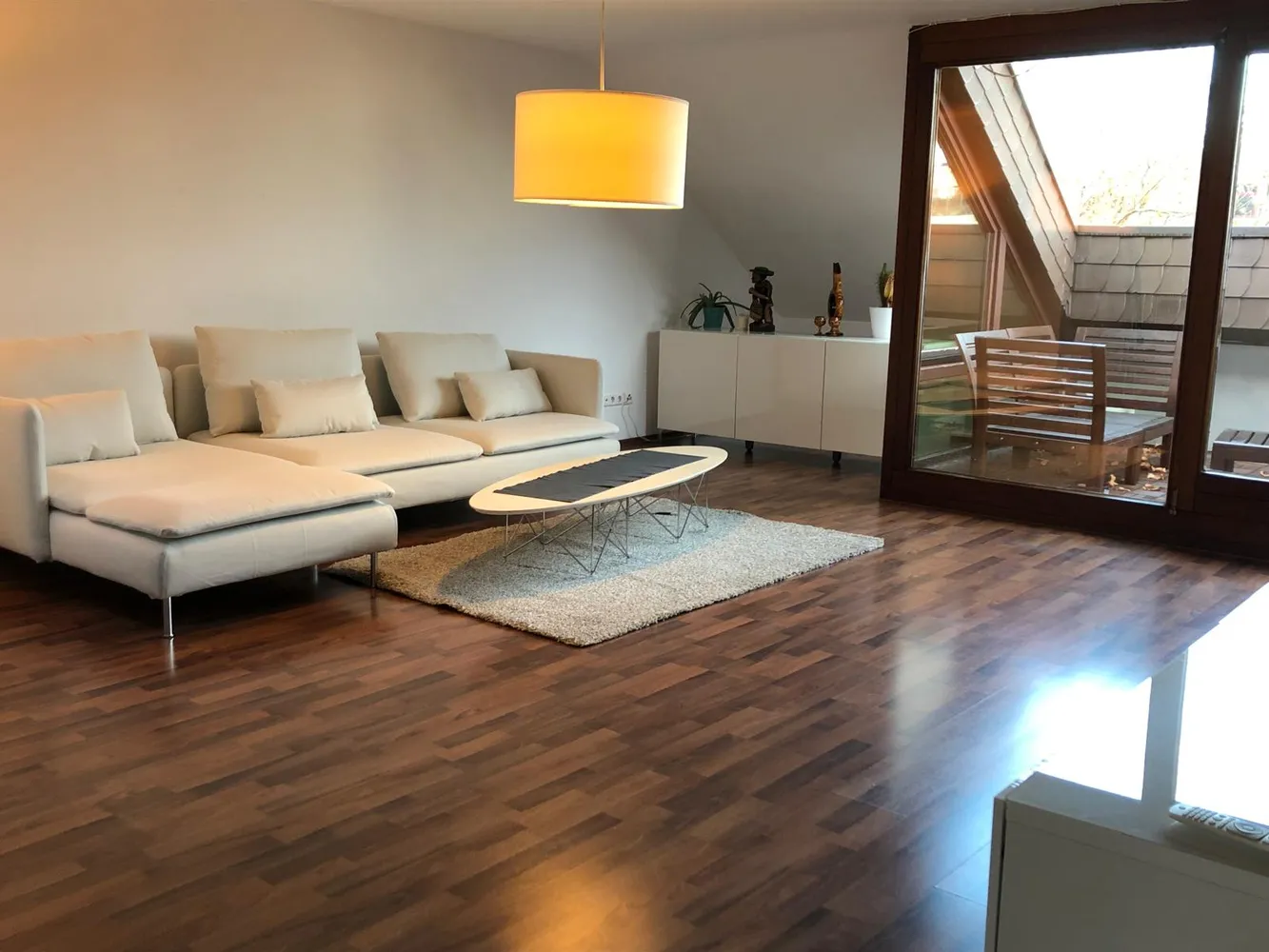 4 Zimmer Wohnung mit 105 m² in Stuttgart – Bild 1