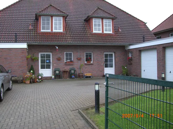 4 Zimmer Haus mit 129 m² in Oranienburg – Bild 1